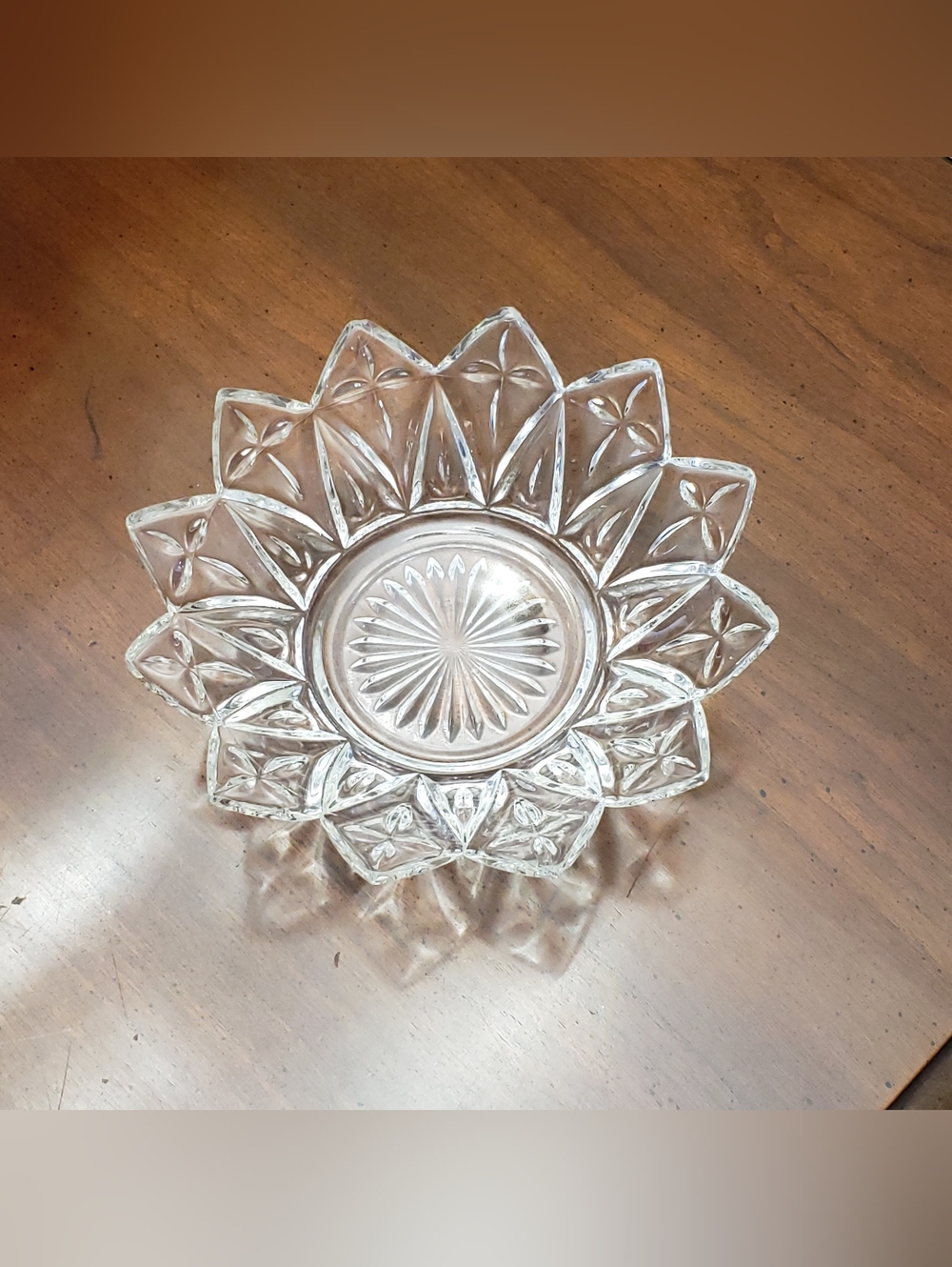 VINTAGE 1950s FEDERAL PRESSED GLASS Flower Petal Bowl Trinket Dish Clear